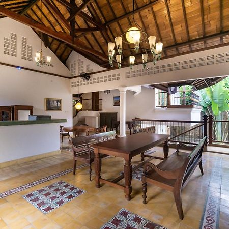 Bali Royal Heritage Villa Seminyak Exterior foto