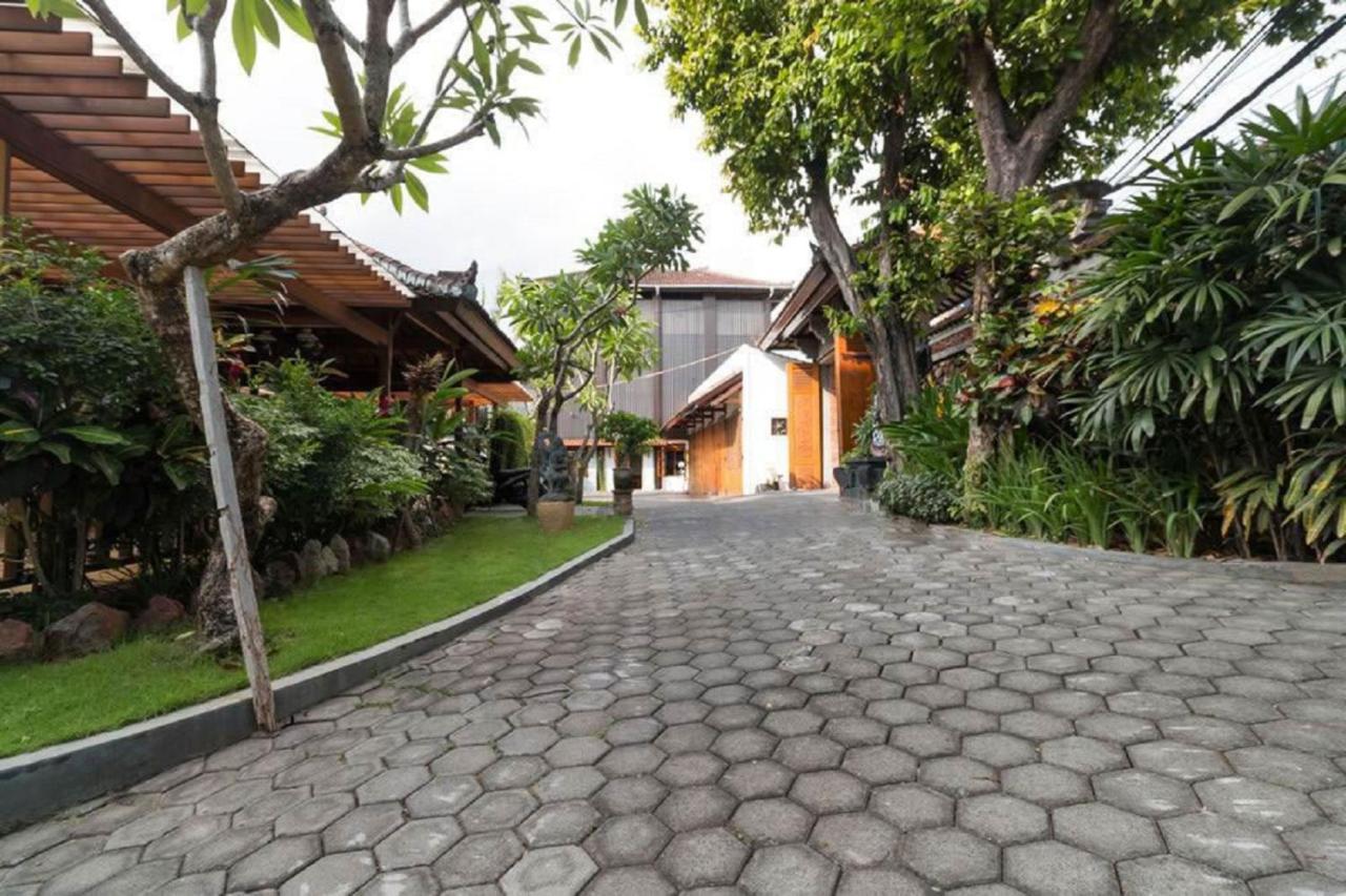 Bali Royal Heritage Villa Seminyak Exterior foto