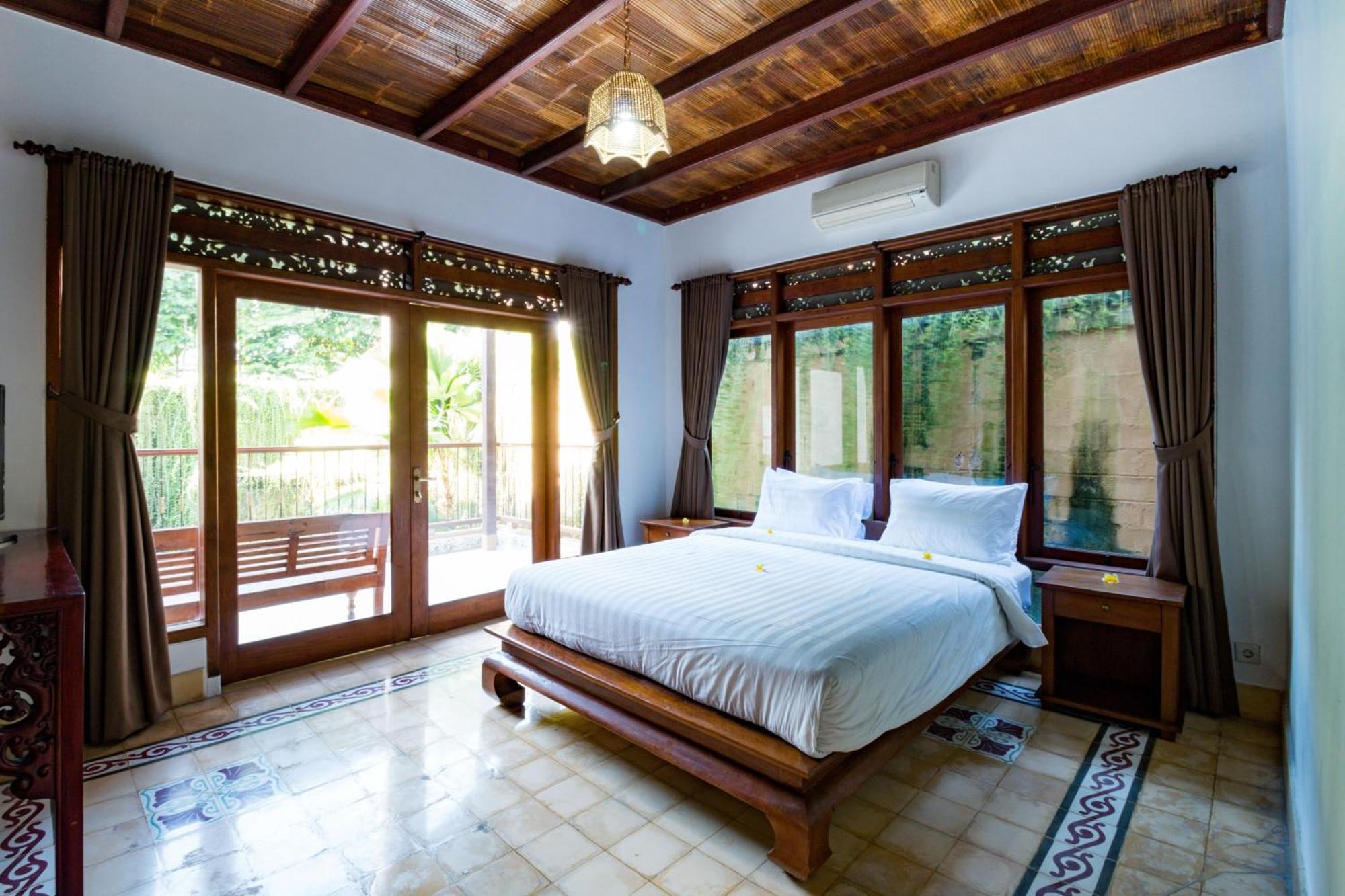 Bali Royal Heritage Villa Seminyak Exterior foto