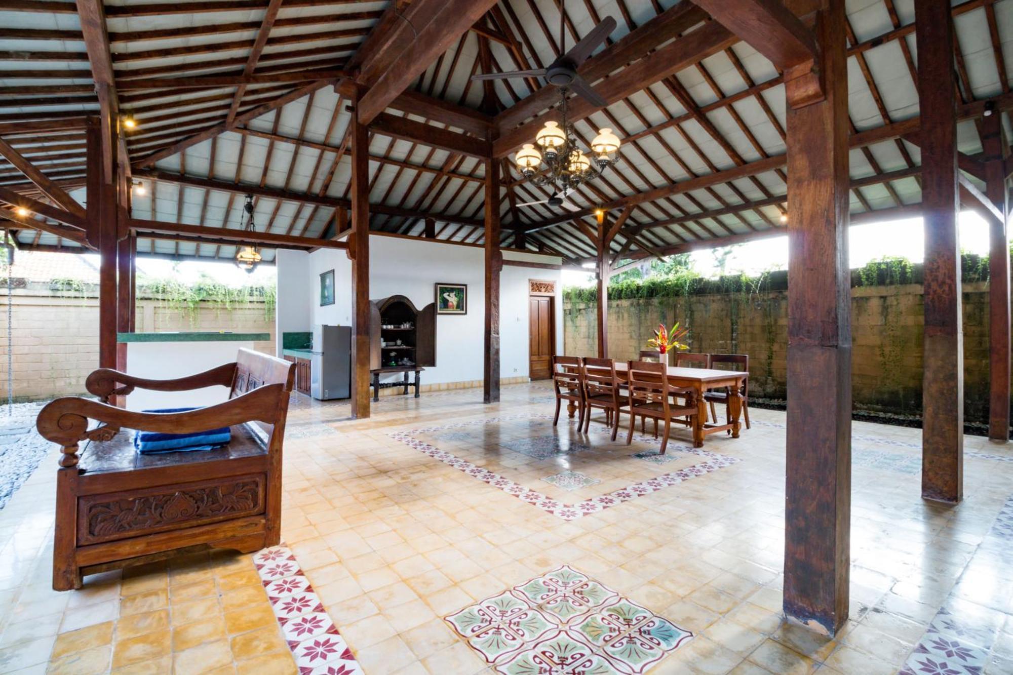 Bali Royal Heritage Villa Seminyak Exterior foto