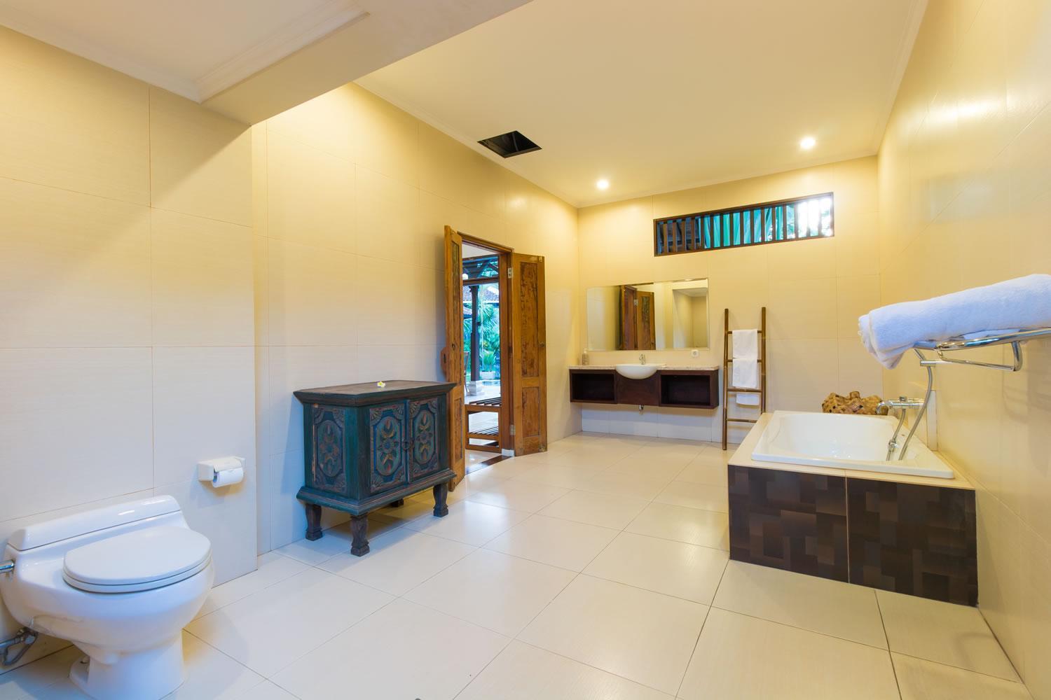 Bali Royal Heritage Villa Seminyak Exterior foto