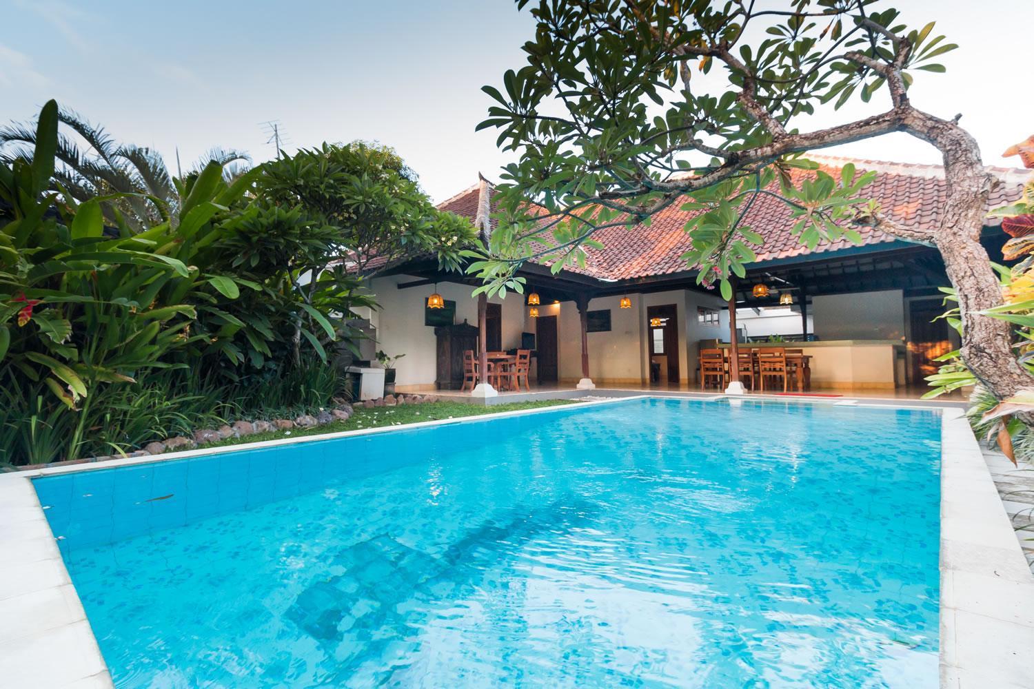 Bali Royal Heritage Villa Seminyak Exterior foto