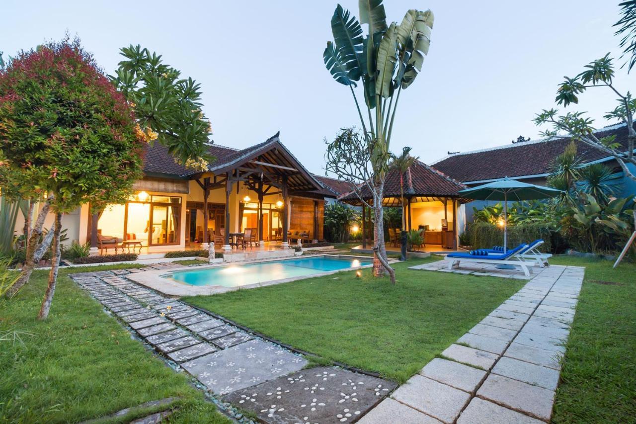 Bali Royal Heritage Villa Seminyak Exterior foto